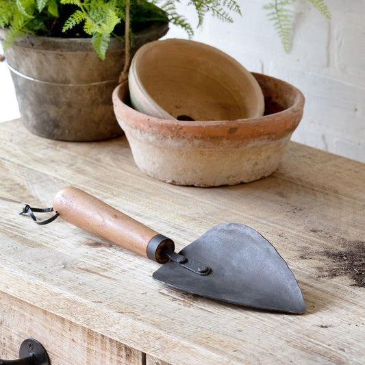Trowel