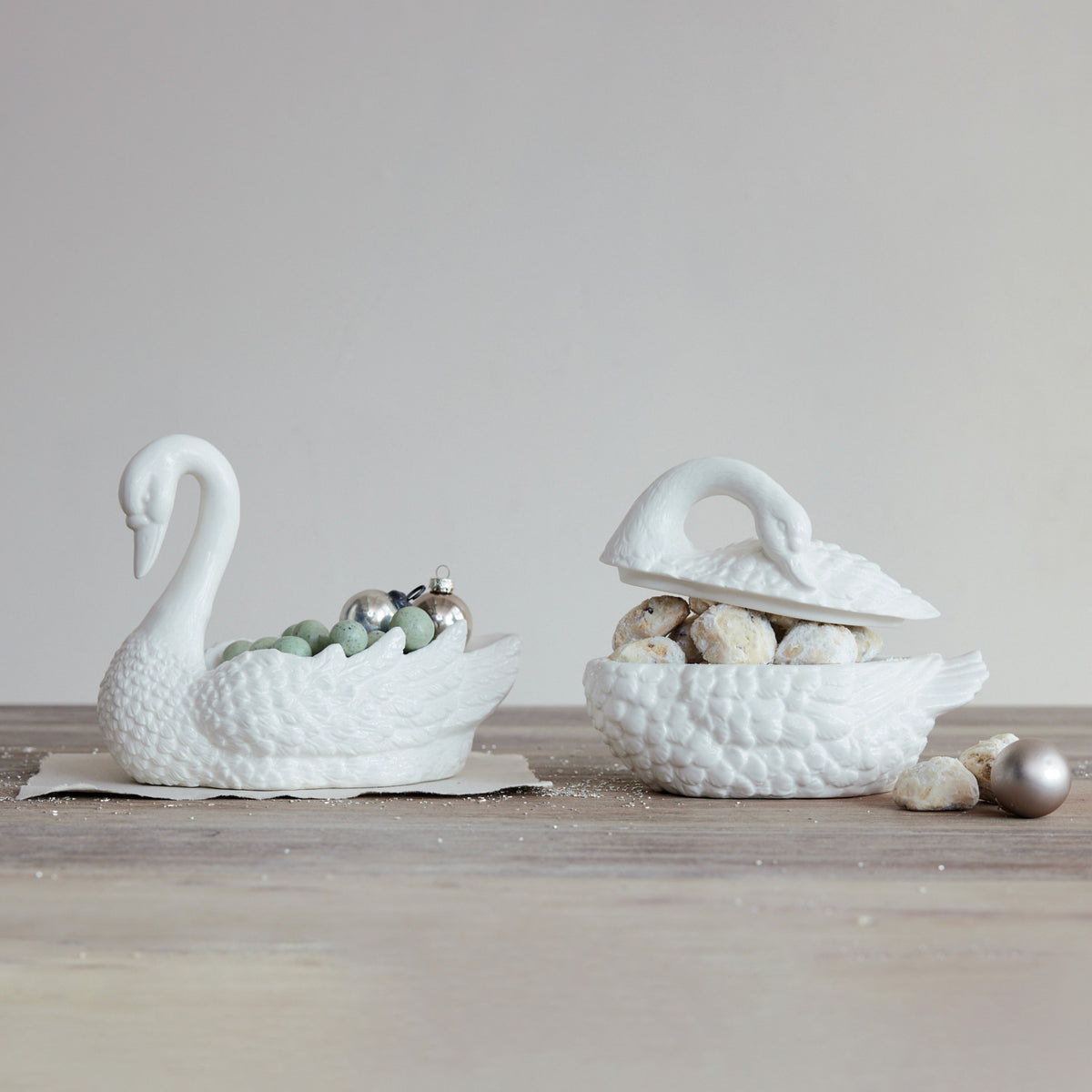Stoneware Swan Dish