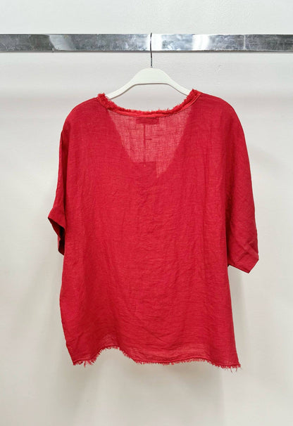 V- NECK SHORT SLEEVE LINEN TOP WITH RAW EDGE HEM