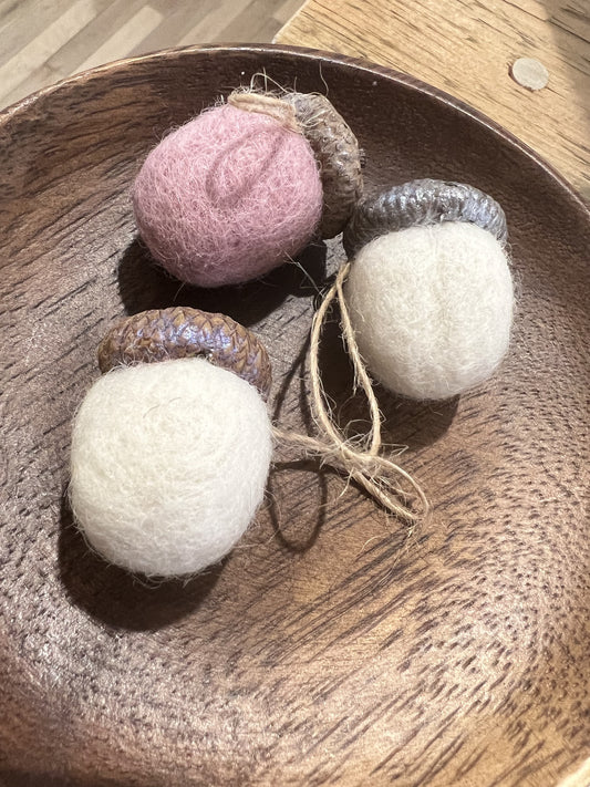 Felt Acorn