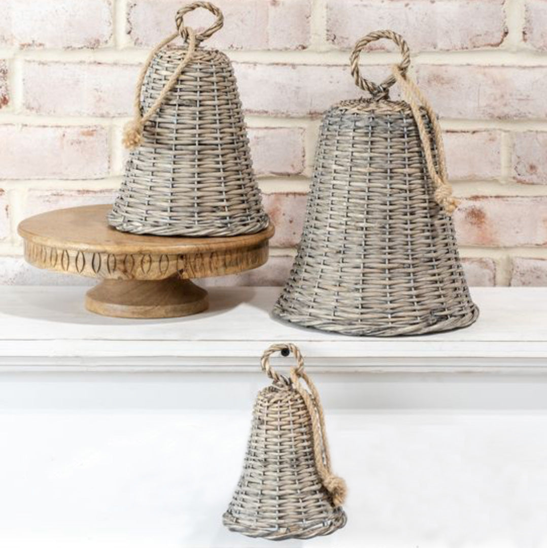 Holiday Willow Bells