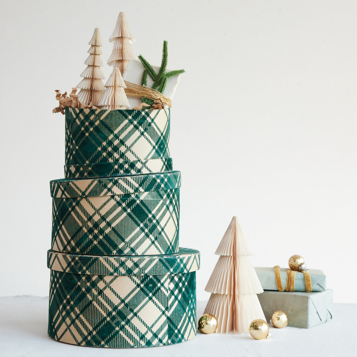 Round Gift Boxes