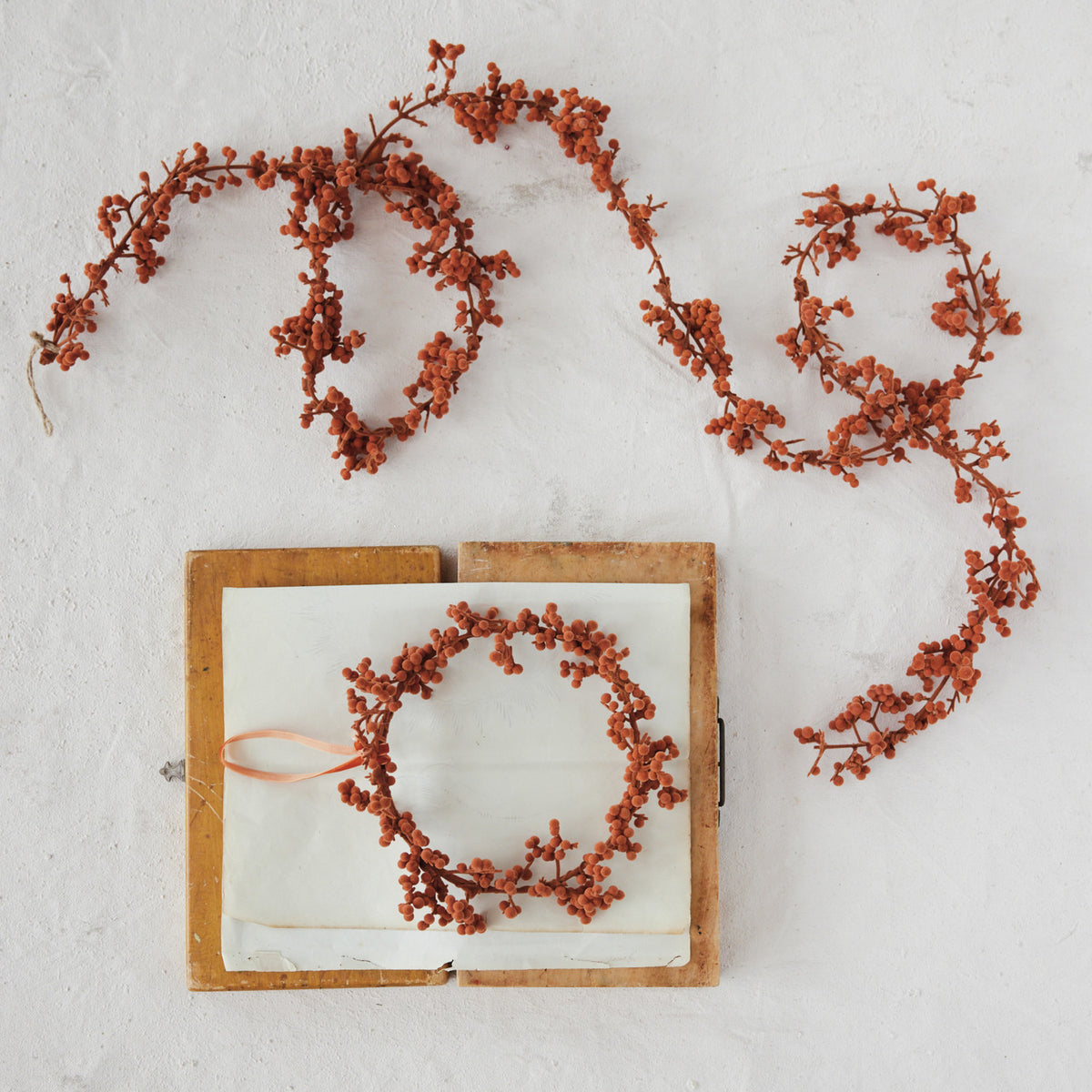 8" Ball Wreath