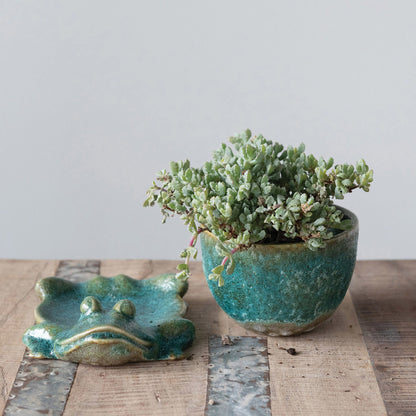Planter with Frog Base