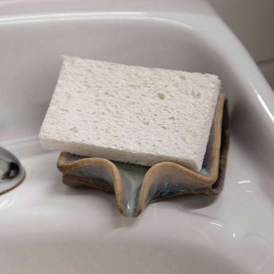 Sponge Holder/Soap Dish with Drip Spout